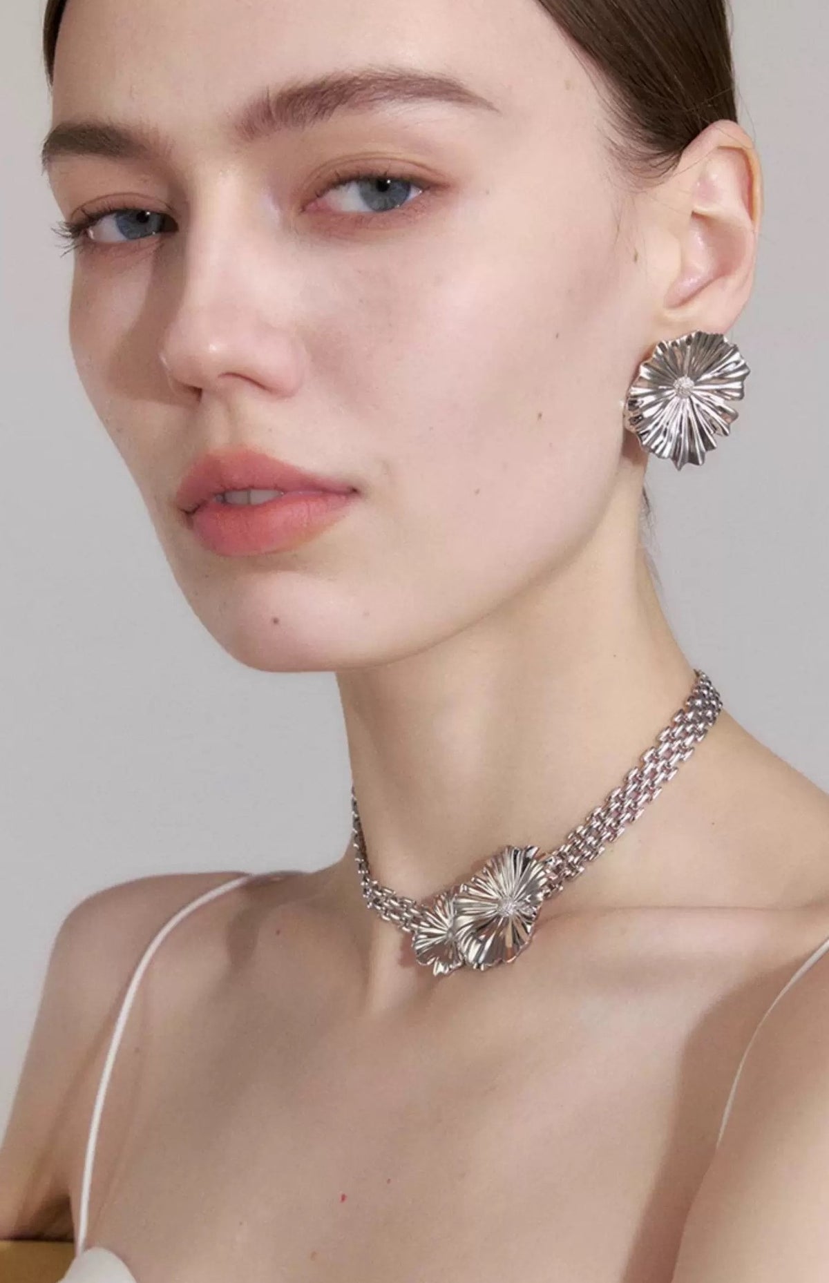Florensa Asymmetric Blossom Jewelry Set - Earrings + Necklace