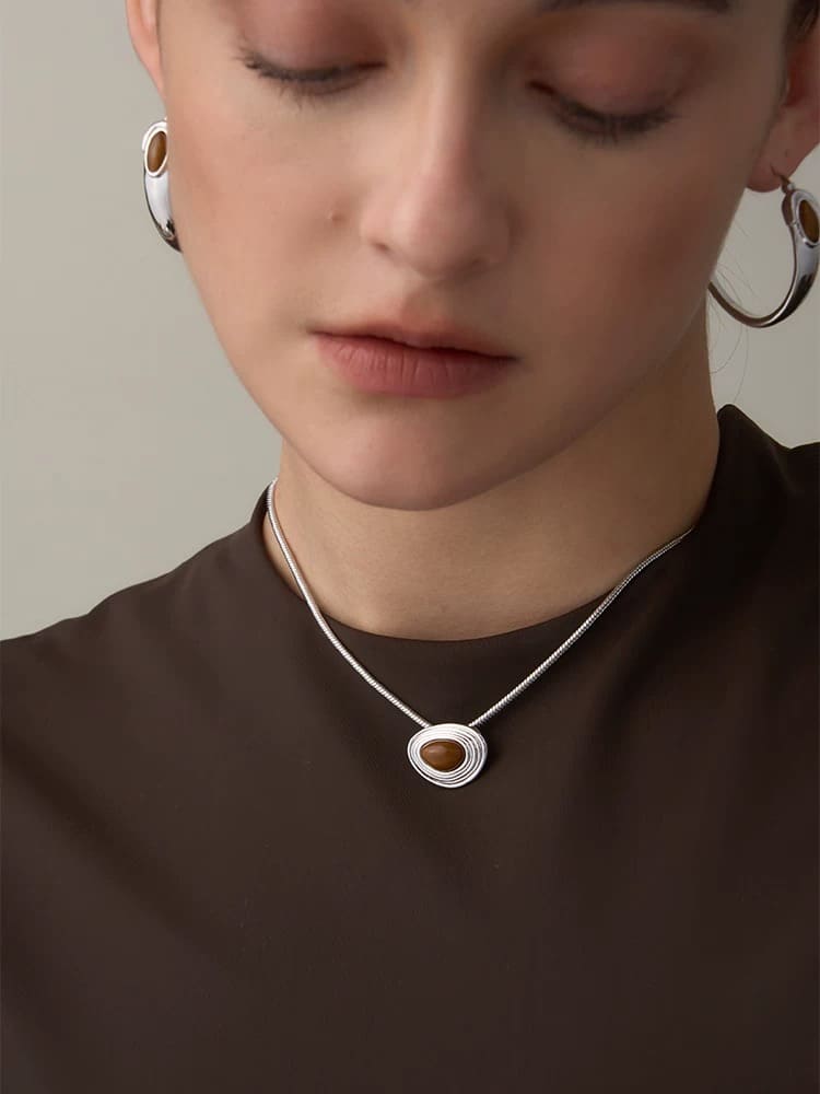 minimalist-necklace