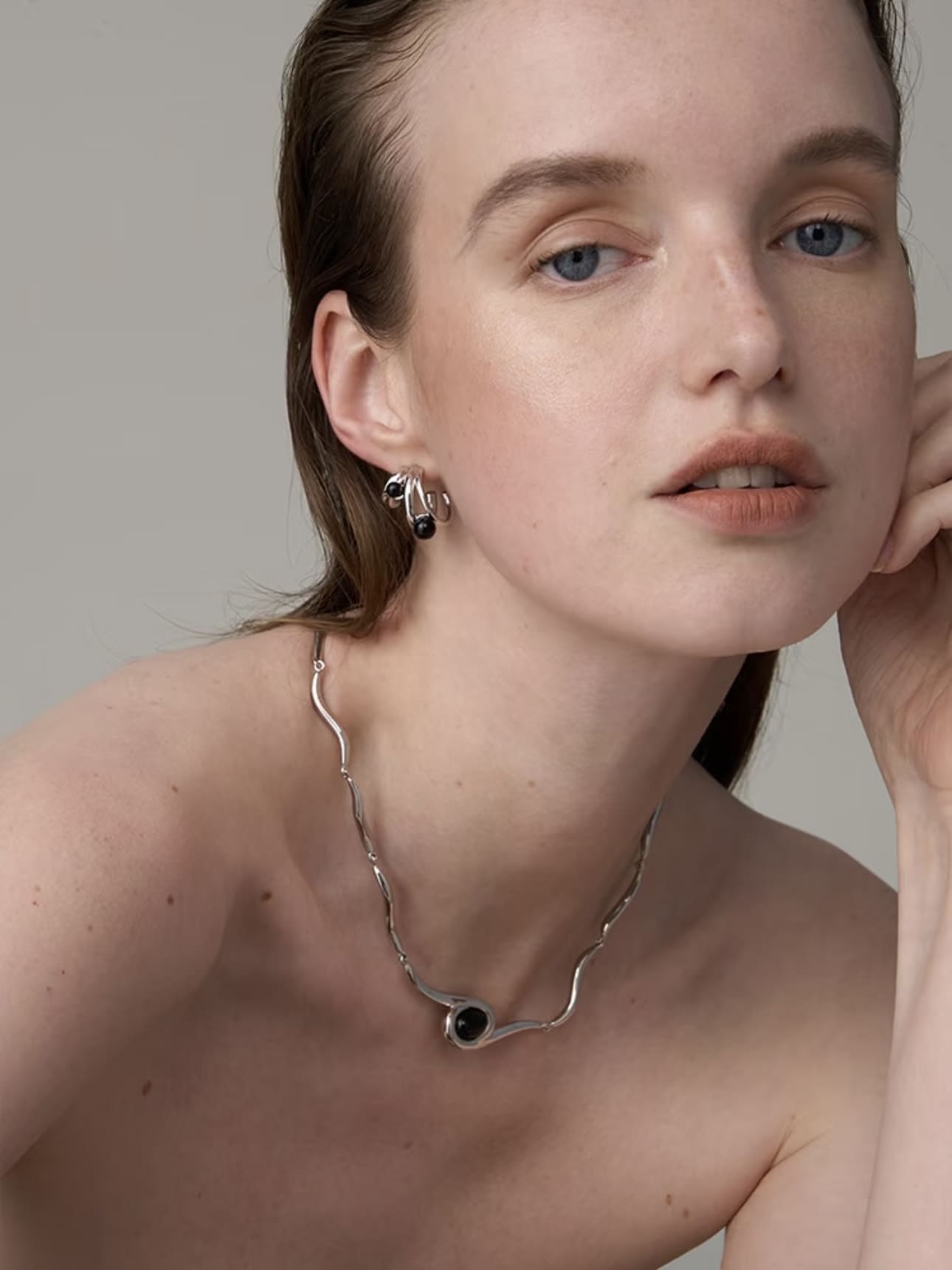 onyx-earrings