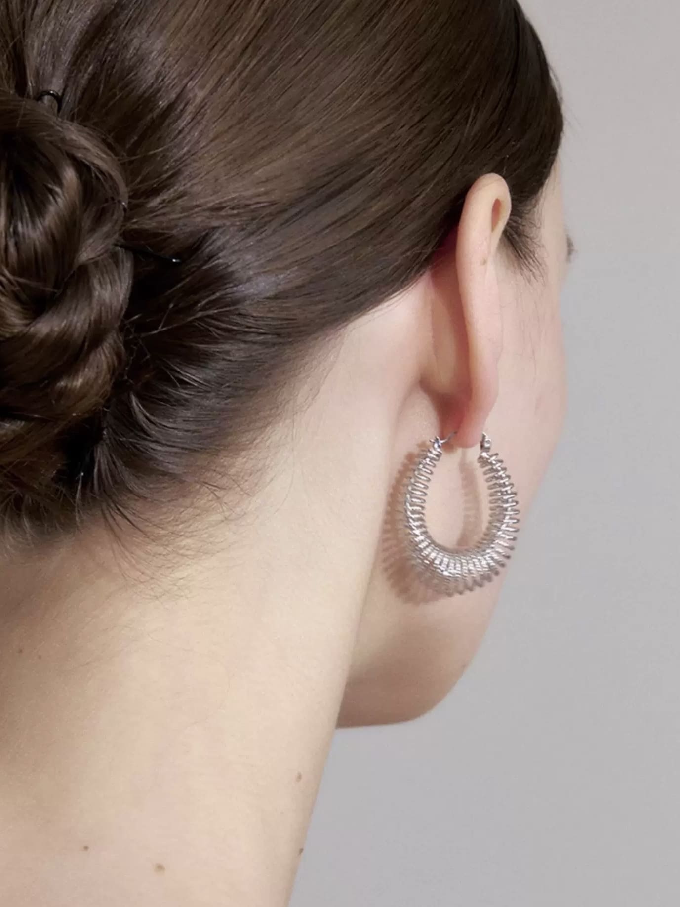 Aeris Hollow Hoop Earrings