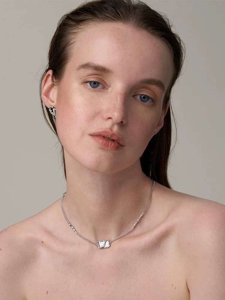 mirror-pendant-zirconia-silver-necklace