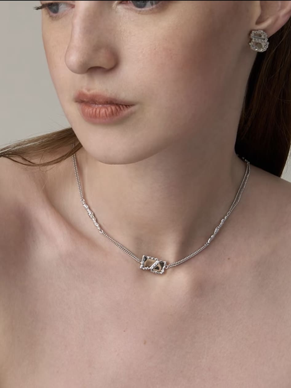 reflective-necklace-design