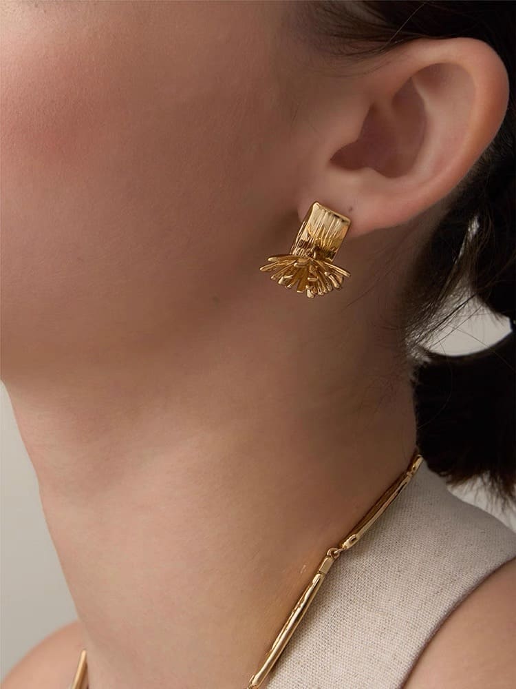Lyra Firework Gold Earrings