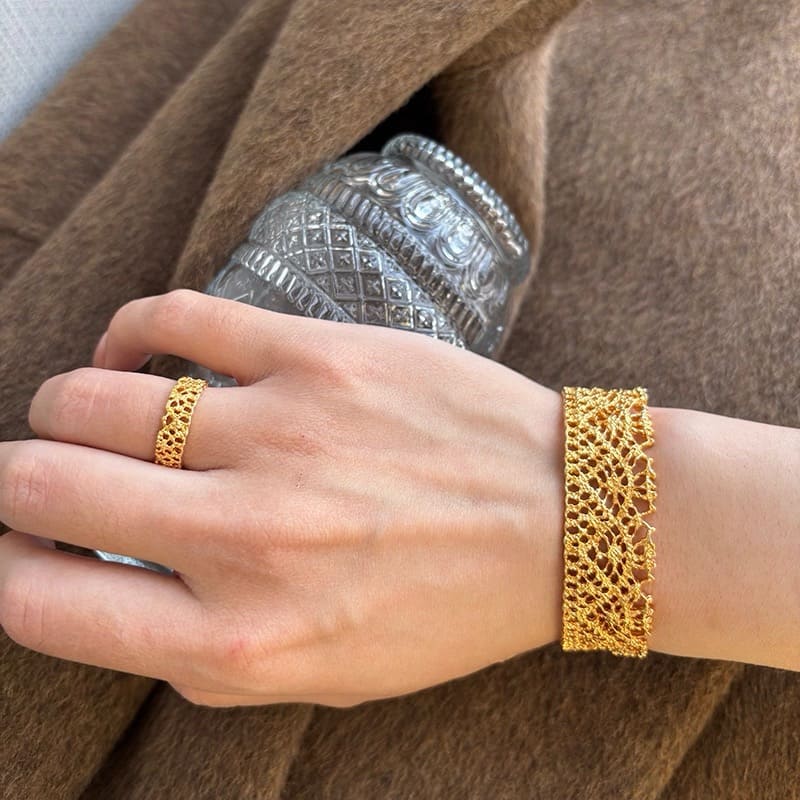 gold-plated-jewelry-women's-fashion