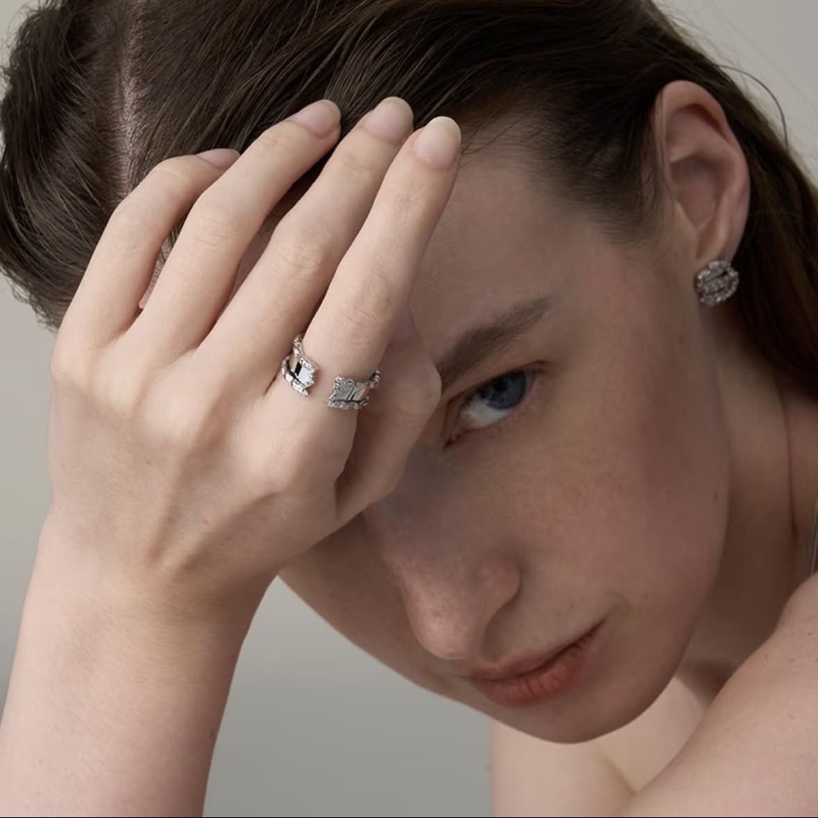 statement-silver-ring