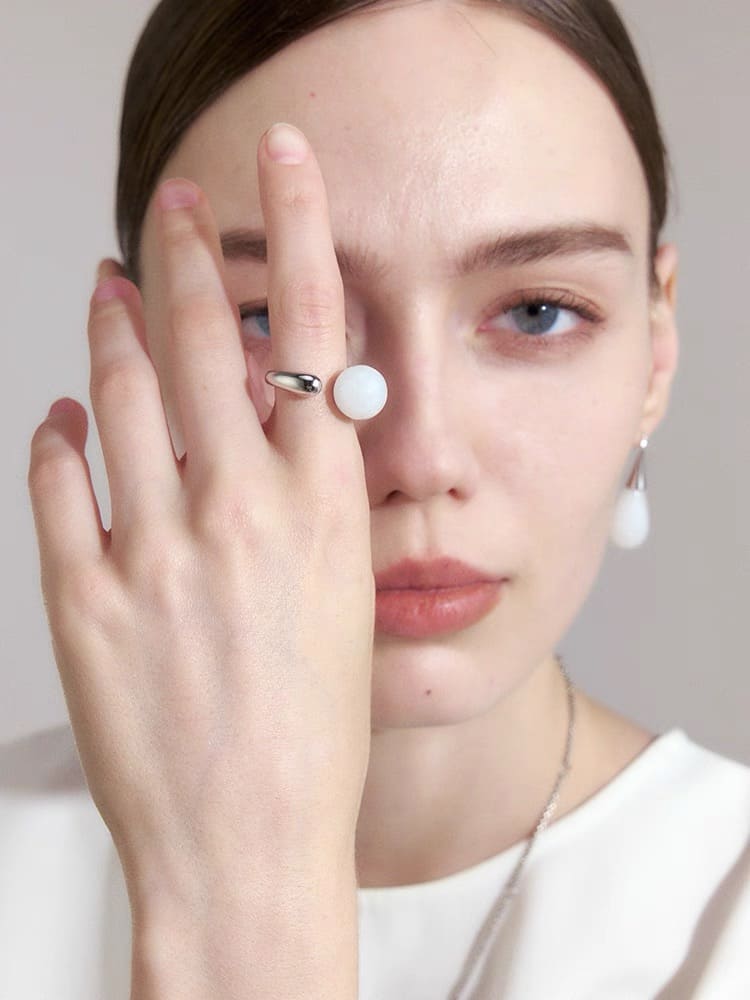 Niva Resin Open Ring