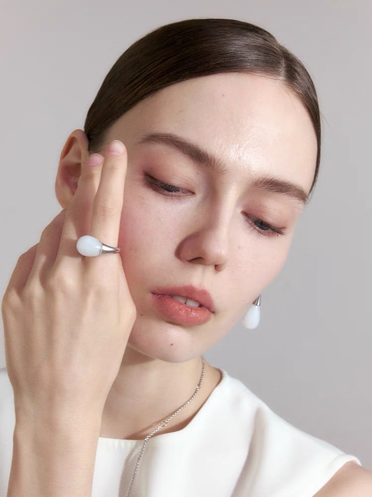 Niva Resin Open Ring
