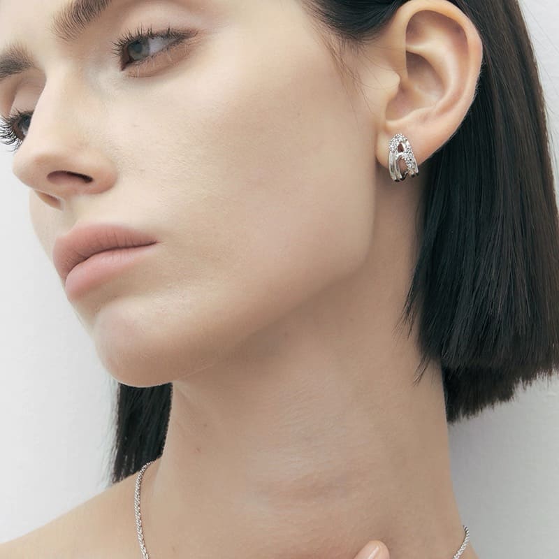 Zara-collection-women's-accessories