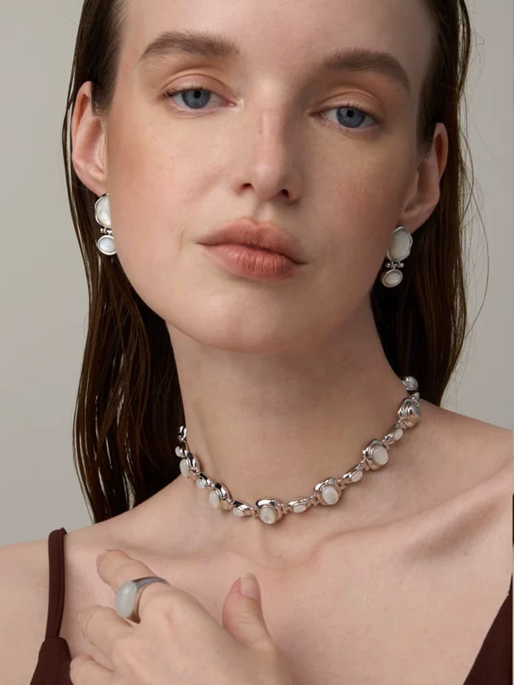  white-mother-of-pearl