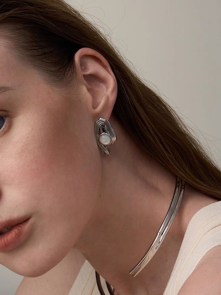 pearl-earrings